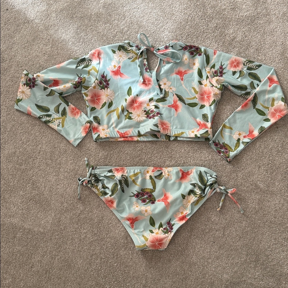 Girls Rashguard Bikini. Size 12 - Picture 3 of 4
